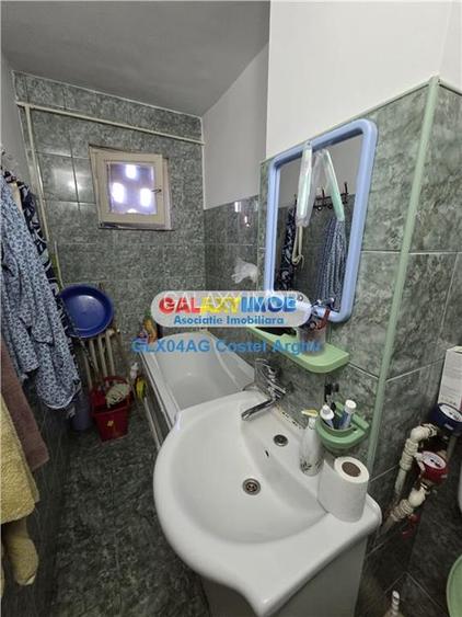 Vindem ap 2 cam SD , et 4, zona Kaufland Craiovei, mobilat - 5