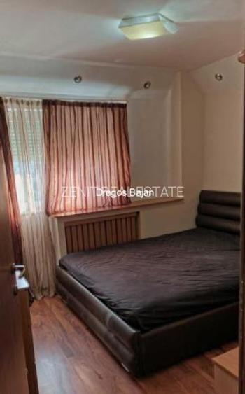 PizzaHut // 1982 // Vedere spate - 7