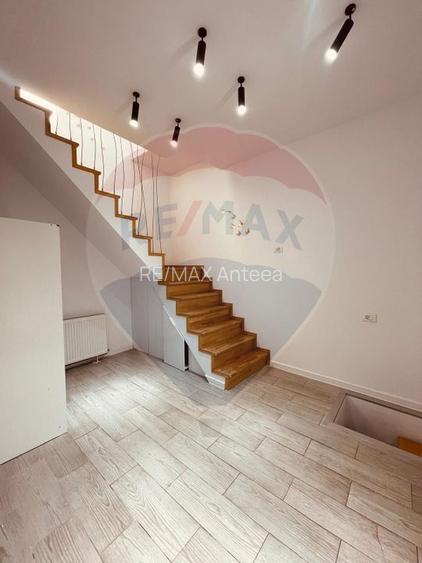 Casa / Vila cu 4 camere de vanzare in zona Calea Calarasilor - 7