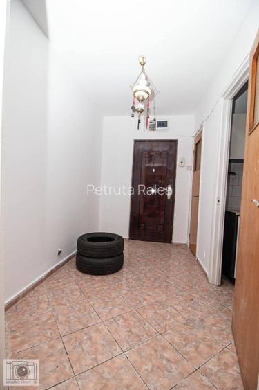 3 camere la 7 minute Metrou, Emil Racovita, Etaj 3- 4, 0% Comision  - 13