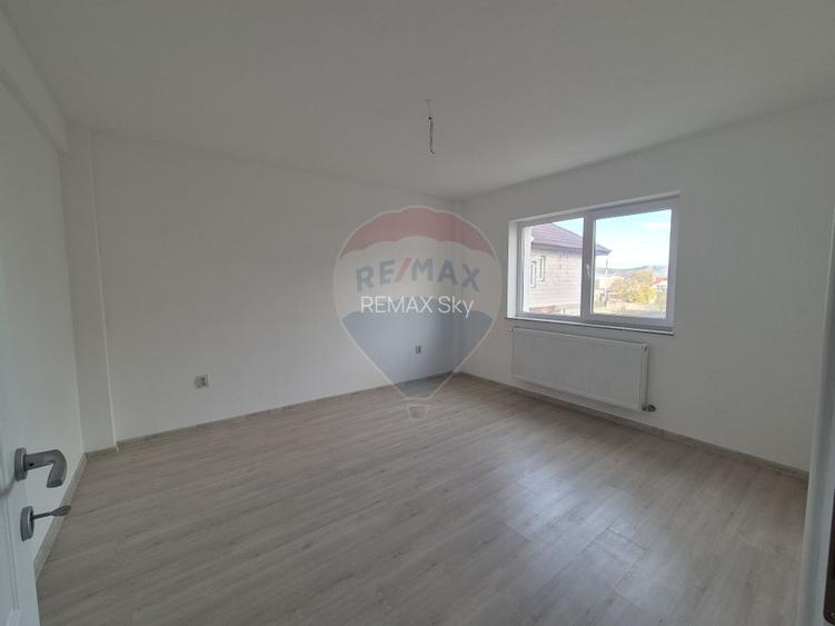 Apartament 3 camere decomandat parter - 8