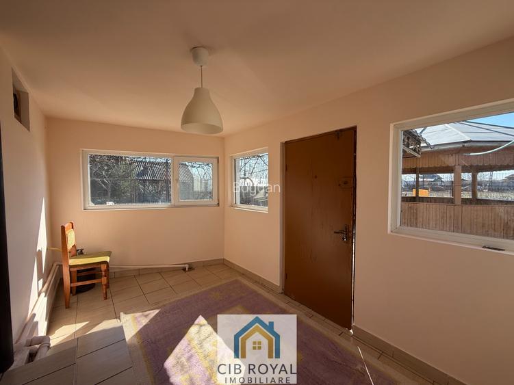 Casa 6 camere  Jud. Dâmbovița,Com. Corbii Mari,Satu Nou,Str. Troiței nr. 6, - 40