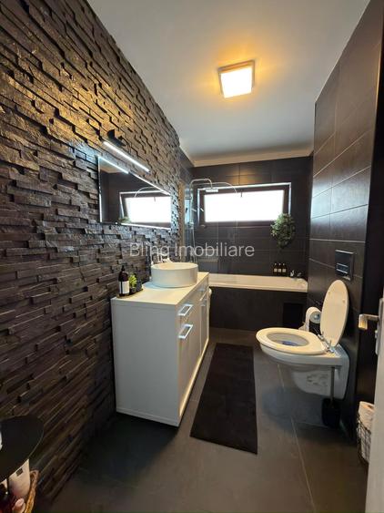 Apartament cu 3 camere , parcare inclusa,zona Parcul Poligon - 4