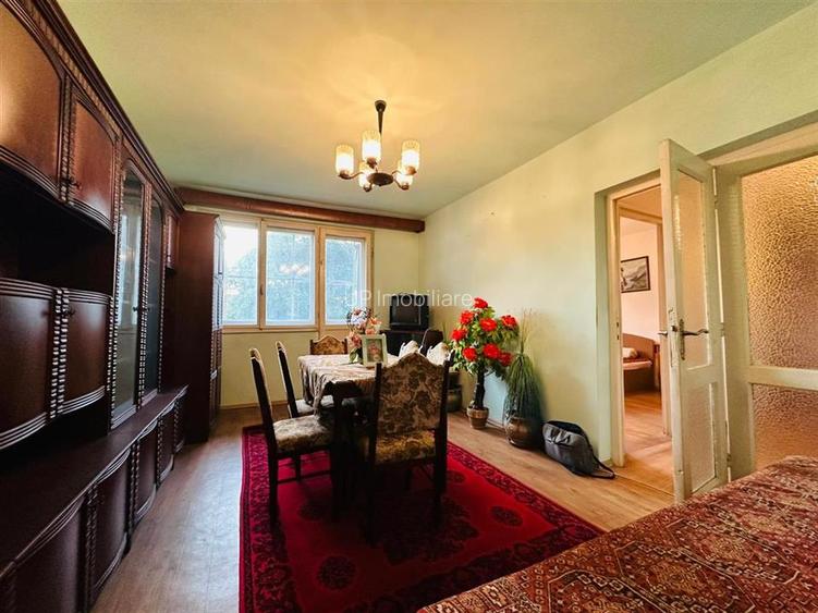 APARTAMENT 3 CAMERE, ETAJ 3, ZONA ROGERIUS, STR TRANSILVANIEI - 2