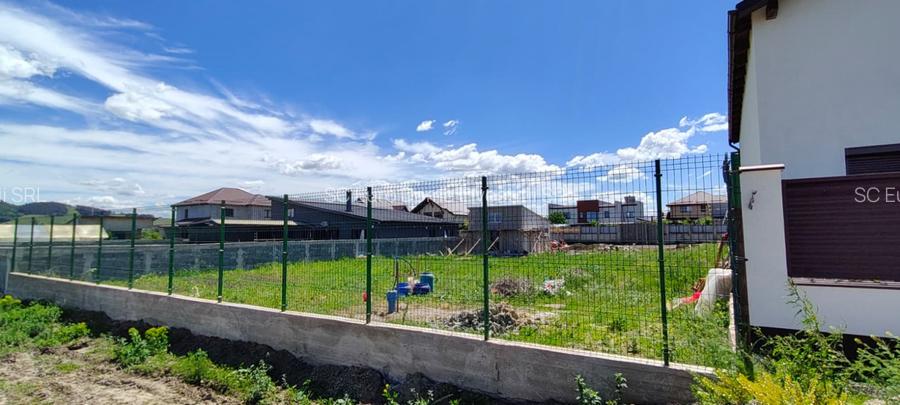 Lot de teren intre case locuite cu front la 2 strazi  - 5