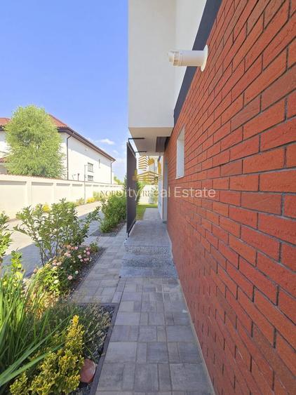 Vila Individuala cu 4 camere | OTOPENI - comision 0% - 6