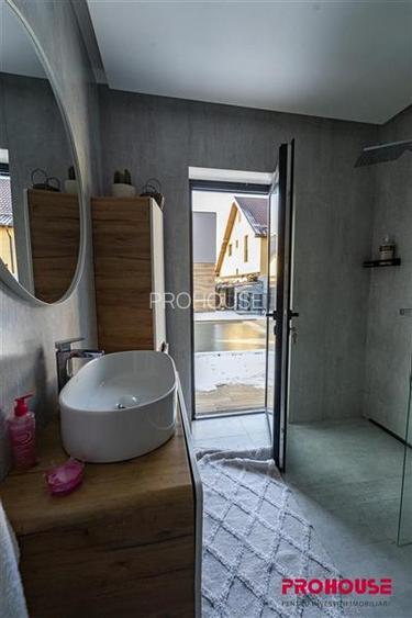 Vila de Lux cu Piscina Infinity-Gheraiesti, Bacau - 28