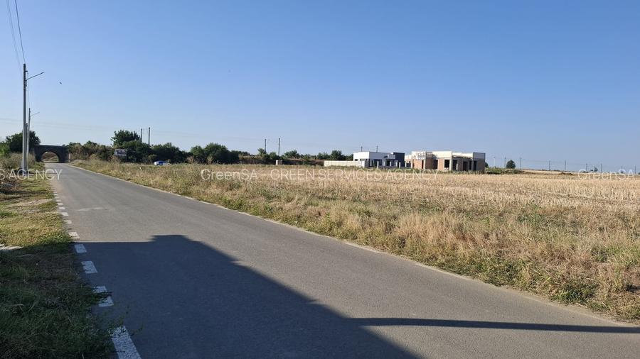 Ciutaci - Salciei, 800 mp, deschidere 40 m, drum 11 m, langa vile in constructie - 32