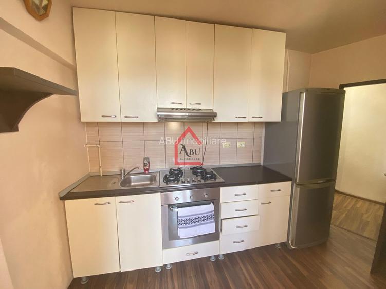 Apartament cu o camera, Decomandat, Renovat, Rond Zimbru - 2