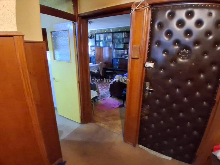 PACURARI PETRU PONI 3 CAMERE DECOMANDAT ET.2 BLOC 1987    COD 161740 - 8