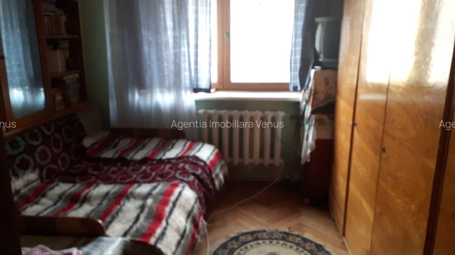 Apartament 4 camere etaj 1 str.Calea Nationala - 2