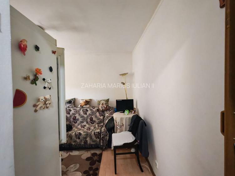 Apartament str. Violetelor - 8