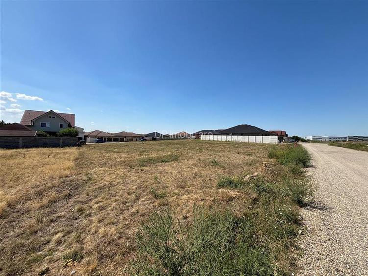 TEREN GRIGORESCU 500 MP | TOATE UTILITATILE | ORADEA - 2