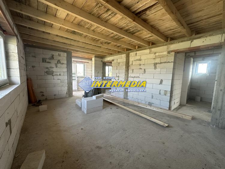 Casa in Rosu Teren 570 mp sau 1134 mp Terasa mare imprejmuit Barabant Alba - 7