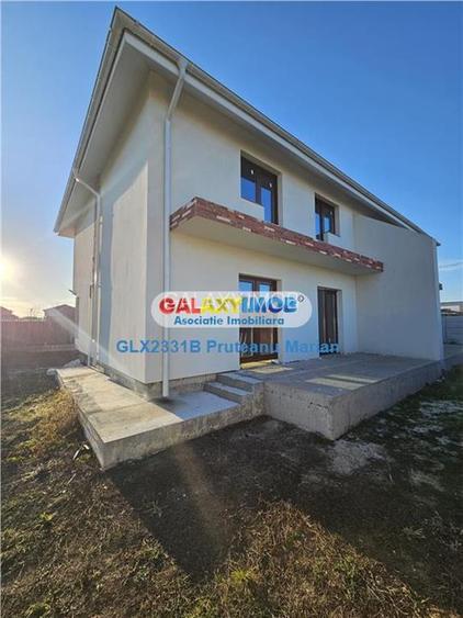 Vanzare vile Individuale de tip Duplex situate aproape de Str Dantelei - 63