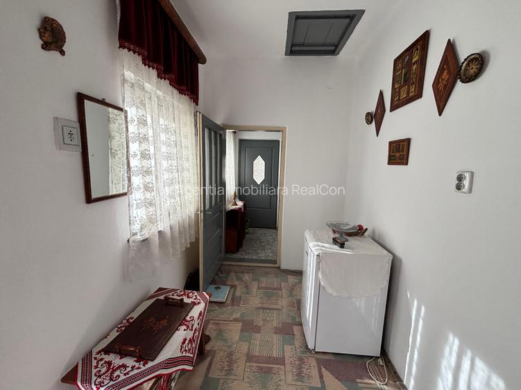 Casă +Teren Rm. Vâlcea str. N. Bălcescu - 10