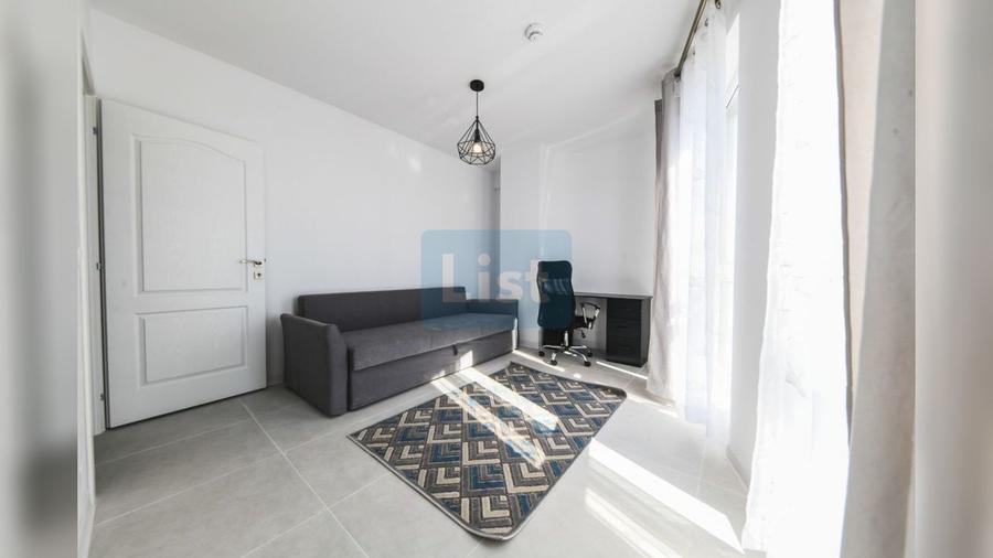 Apartament cu 3 camere, zona Aeroport