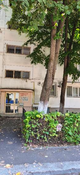 Garsoniera spațioasă, decomandata , 33 mp,