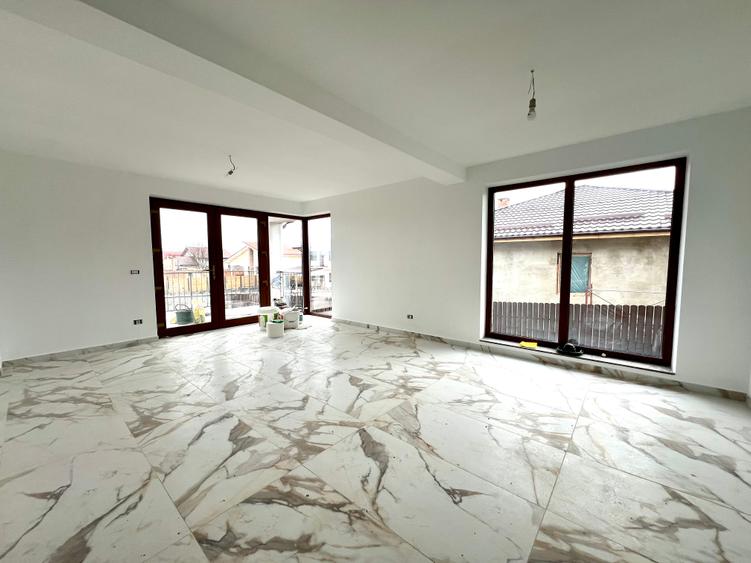 Vila cu 6 camere de vanzare in Ciurbesti