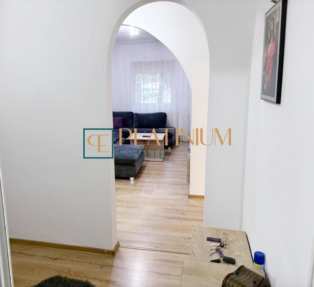 P4678 Apartament cu 3 camere DECOMANDAT, zona Lipovei
