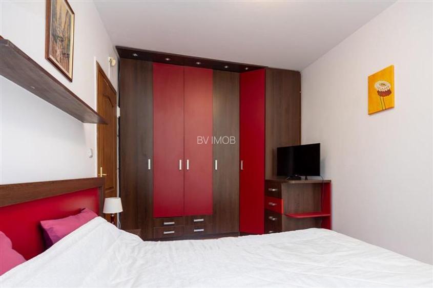 Vanzare casa imbratisata de natura in zona Bunloc, teren 445 mp - 24