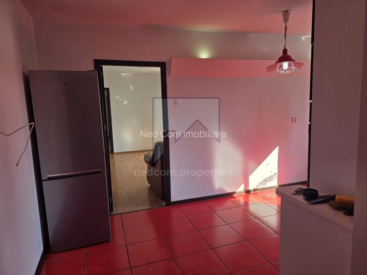 Vanzare apartament 3 camere - Berceni - str. Covasna - 12
