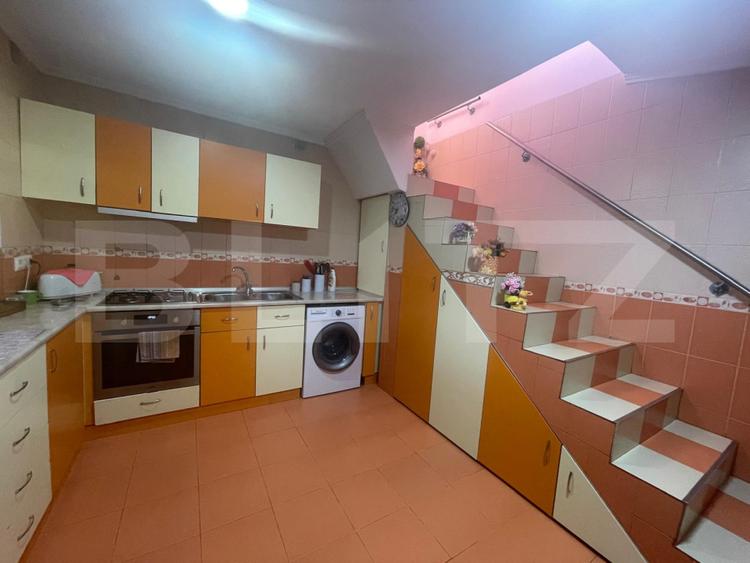 Casa cu etaj, 5 camere, 140 mp, zona Șarât, Câmpia Turzii