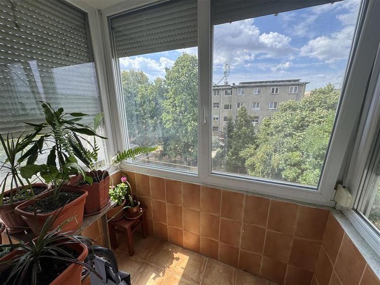 Apartament cu 2 camere, zona Rogerius