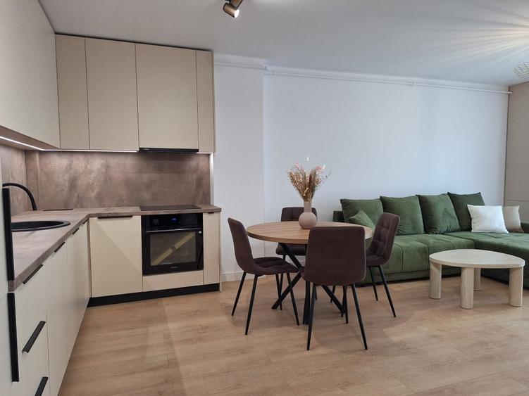Apartament 2 camere Eroilor, Floresti