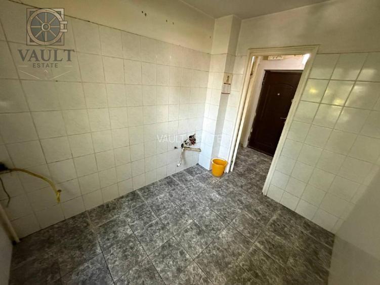 Apartament 4 camere -5 minute de mers  pana la metrou Costin Giorgian - 9