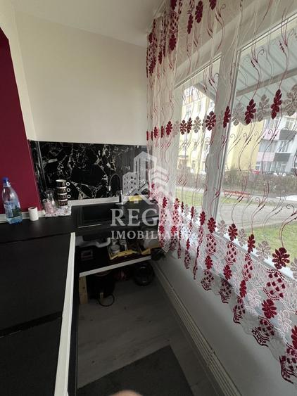 Garsonieră de vânzare – zona Micro 7, demisol