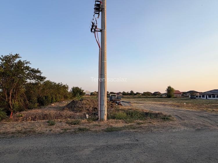 PROPRIETAR VÂND PARCELE TEREN INTRAVILAN SĂCĂLAZ CENTRU  DE LA 500 MP - 12
