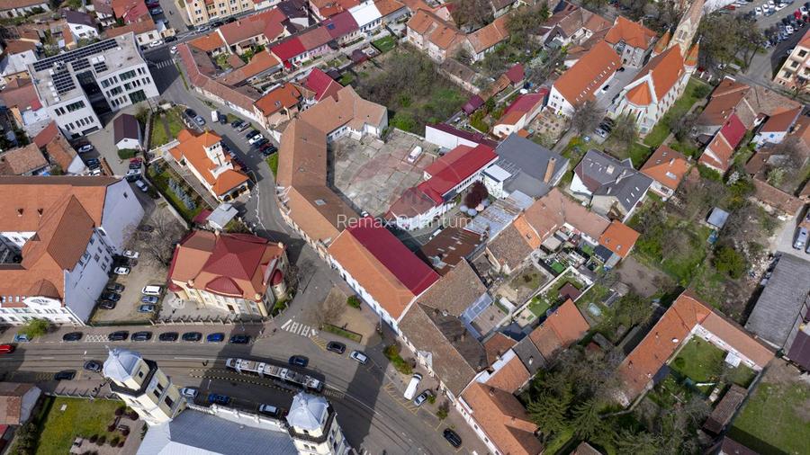 Clădire comercială de vânzare, 2240mp, Ultracentral, str Primăriei - 28
