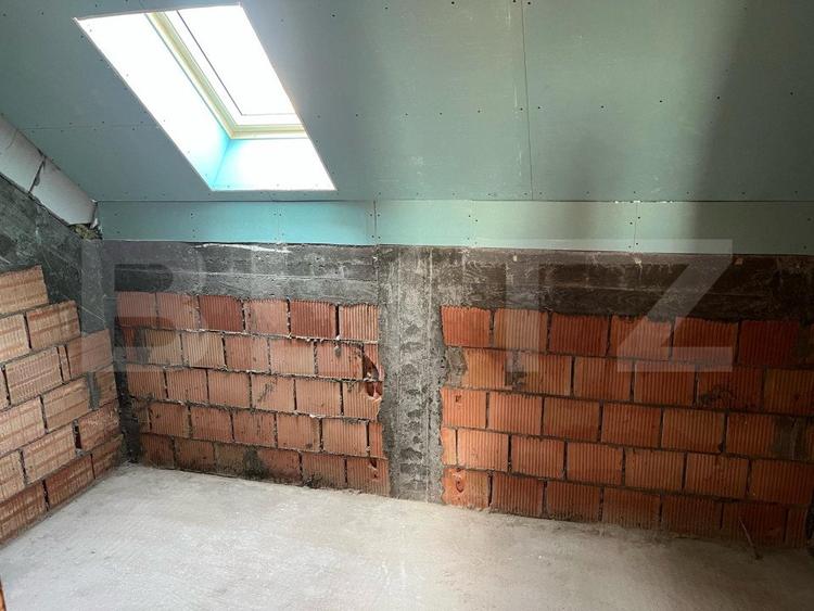 Casa de vanzare, cu 4 camere, 130,80 mp, zona Unirii