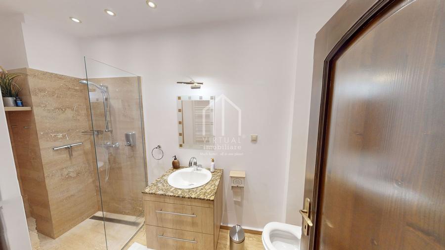 Apartament de vanzare cu 2 dormitoare, 2 bai - zona Ultracentral