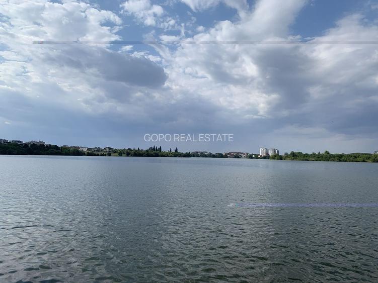Teren 2041 mp deschidere lac Grivita 20 m - 2