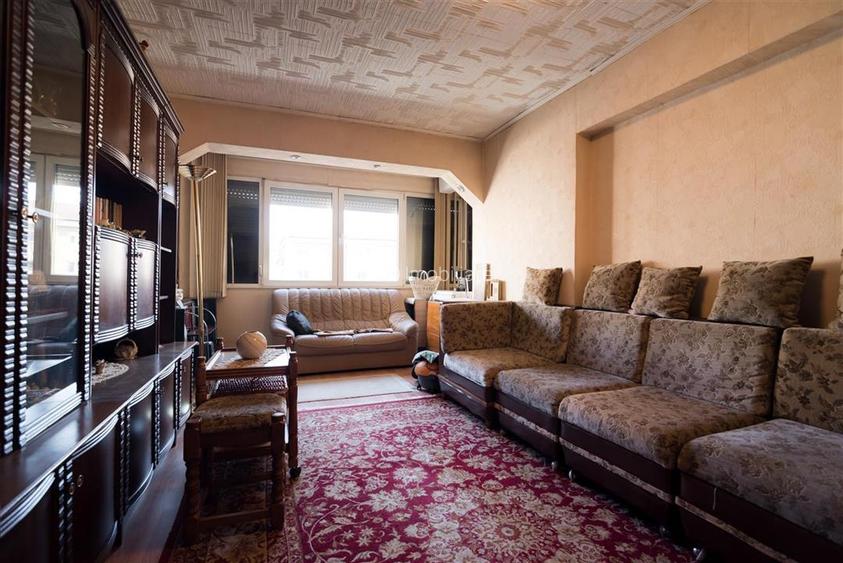 RECO, Apartament decomentat cu lift, 3 camere, Zona Rogerius, Oradea - 2