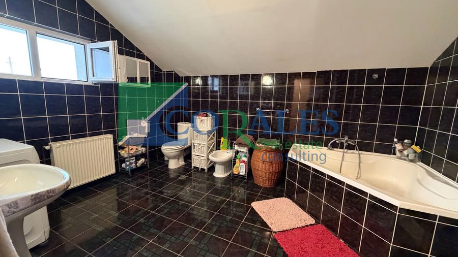 Casa Individuala, Piscina, Garaj Dublu, 4 dormitoare, Sauna, sala Fitness