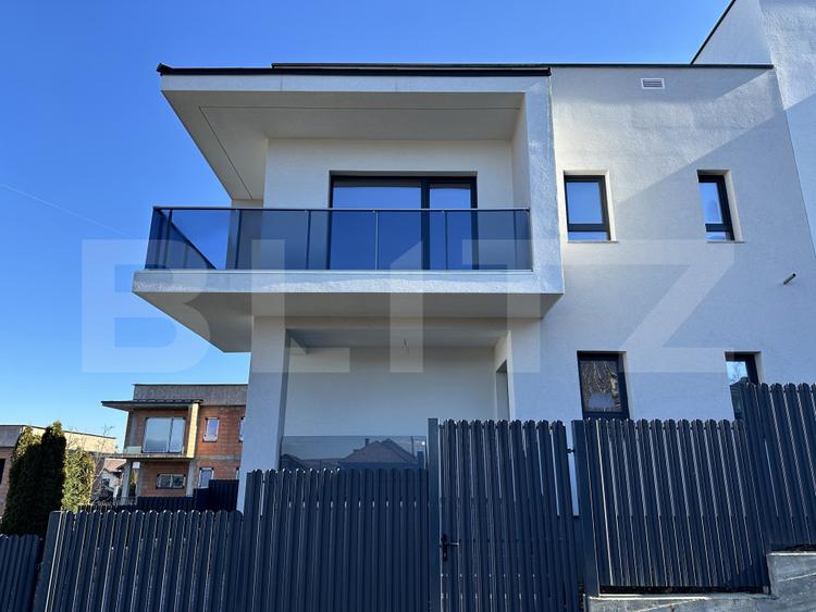Duplex cu C.F. design contemporan, ansamblu privat, zona Aerodrom Dezmir