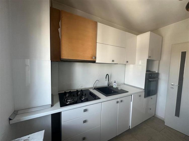 Apartament 4 camere de vanzare, Copou