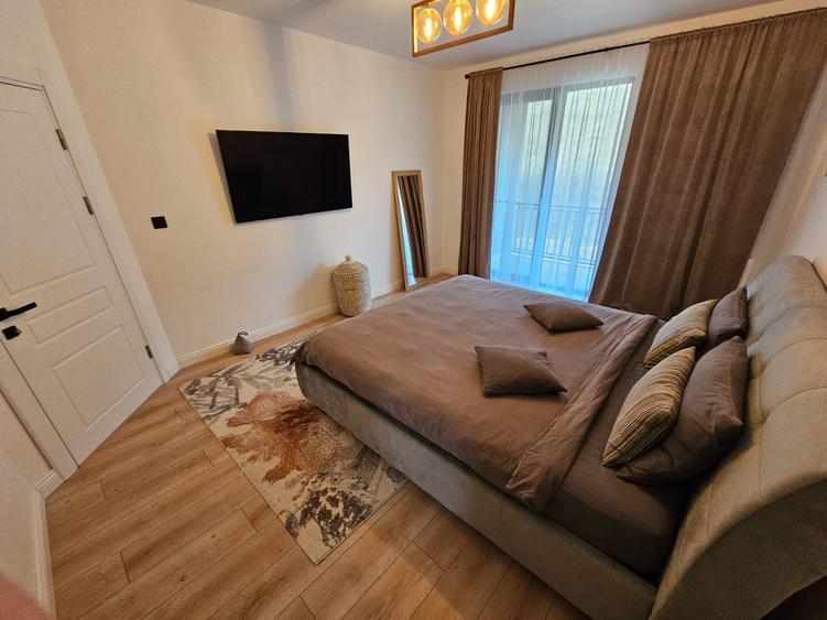 Casă tip duplex, 120 mp utili, teren 305 mp, complet mobilată, Valea Seaca