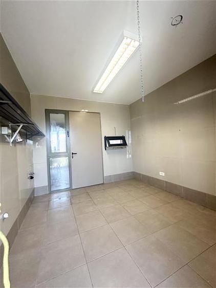 Spatiu Comercial Eforie Nord 160 mp, Situat in Zona Foarte buna, Trafic Intens,