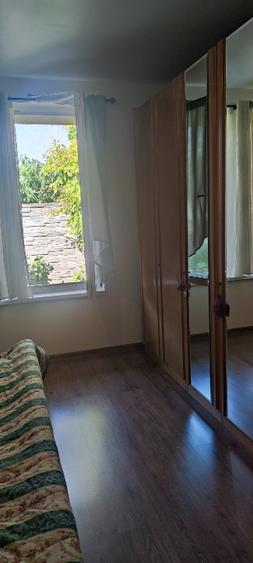 Proprietar vând casă în duplex ,relativ noua , liberă imediat .
