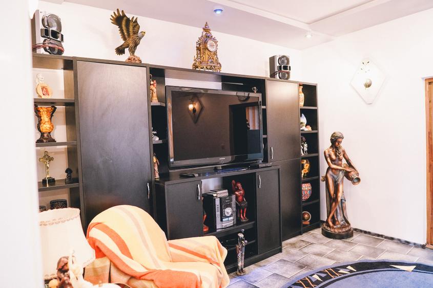 Casă renovată integral 4 camere + garaj | Piața Cluj, Str. Paris, Sibiu