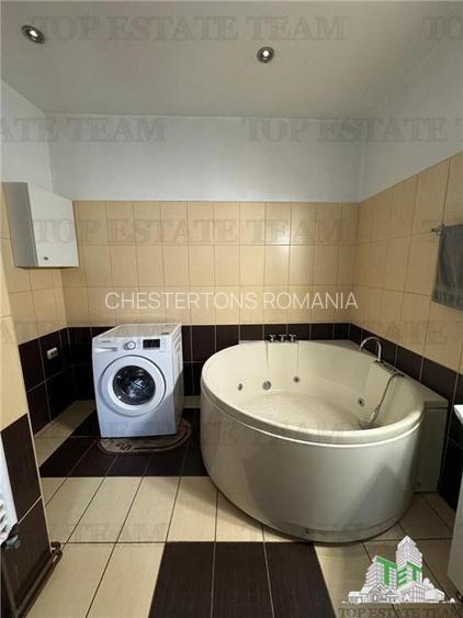 Apartament cu 4 camere  de vanzare, Ultracentral,  Kogalniceanu, curte si pod - 13
