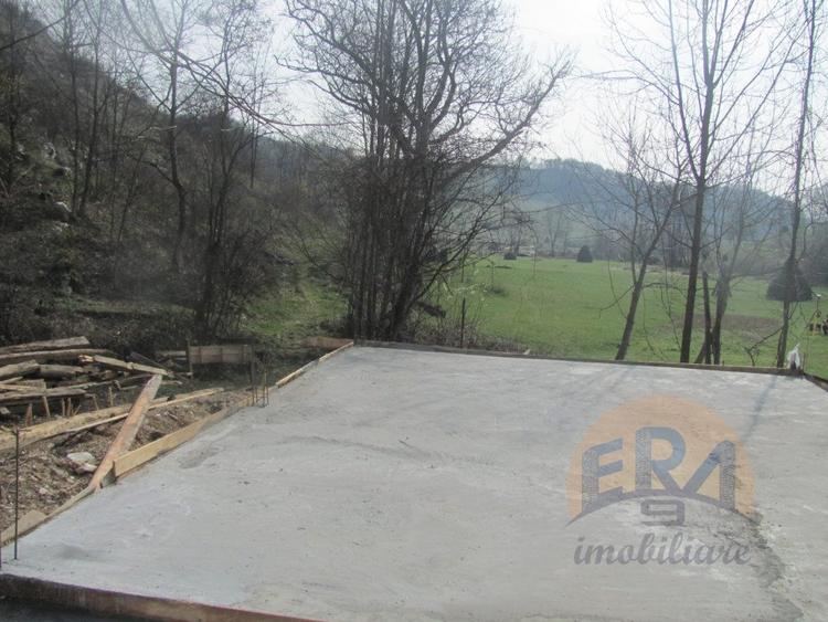 Proprietate de vacanta, pensiune si pastravarie