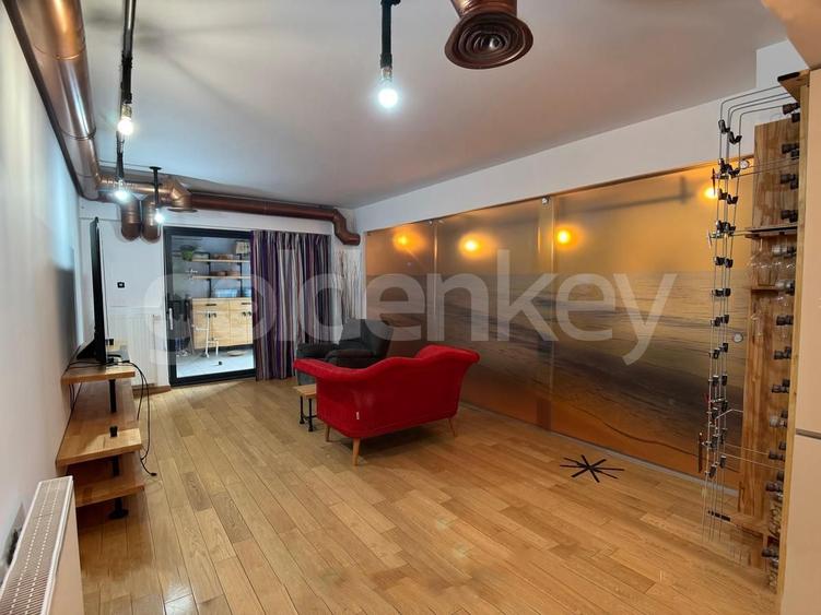 Apartament spatios cu 3 camere