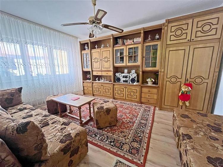Apartament 2 camere decomandat | Etaj intermediar | Mobilat, zona Aleea Parcului