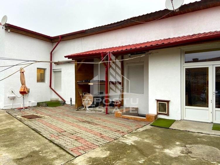 Casa +Spatiu comercial + apartament studio