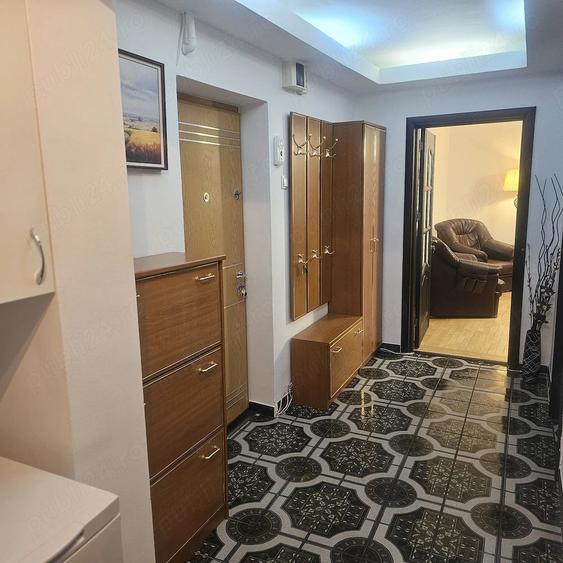 Apartament 2 camere de inchiriat | decomandat | zona Decebal
